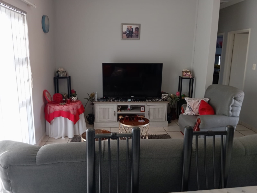 2 Bedroom Property for Sale in Kabega Park Eastern Cape